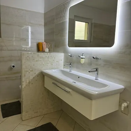 Apartman Lili