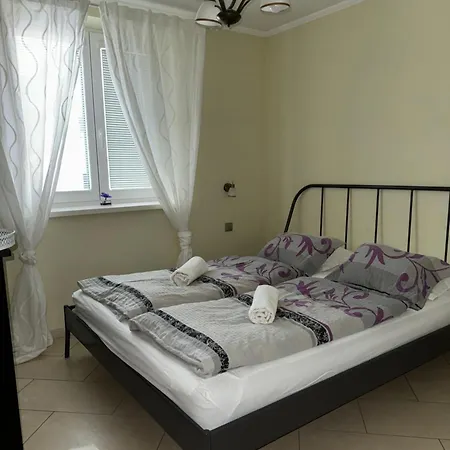 Apartment Apartman Lili *